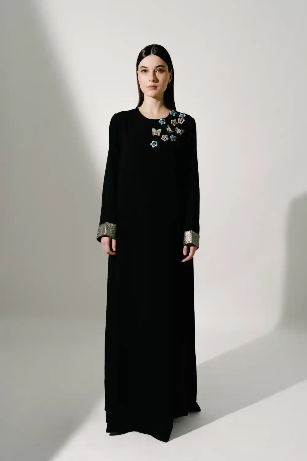 YASMIN KAFTAN in Black