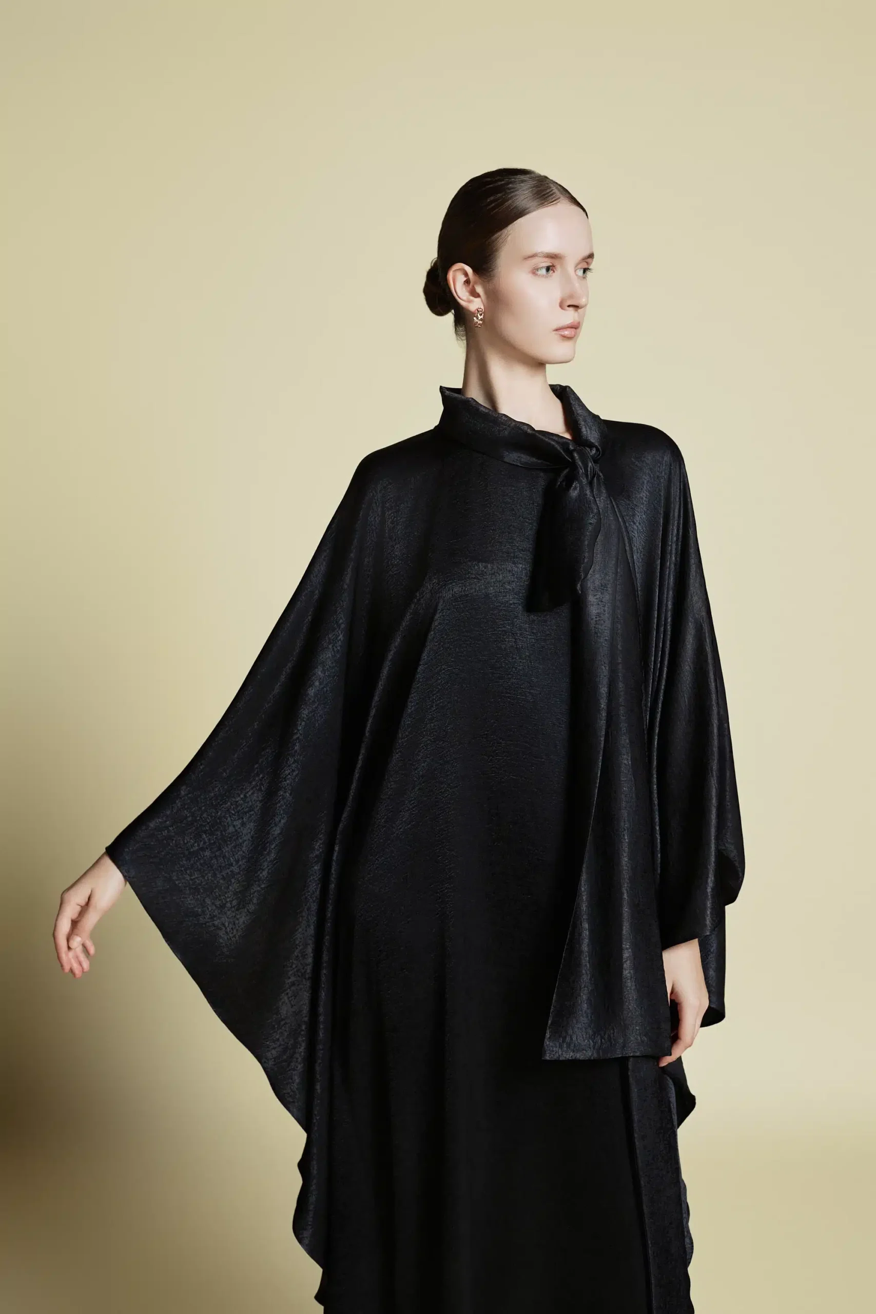 demureandco.com Banner