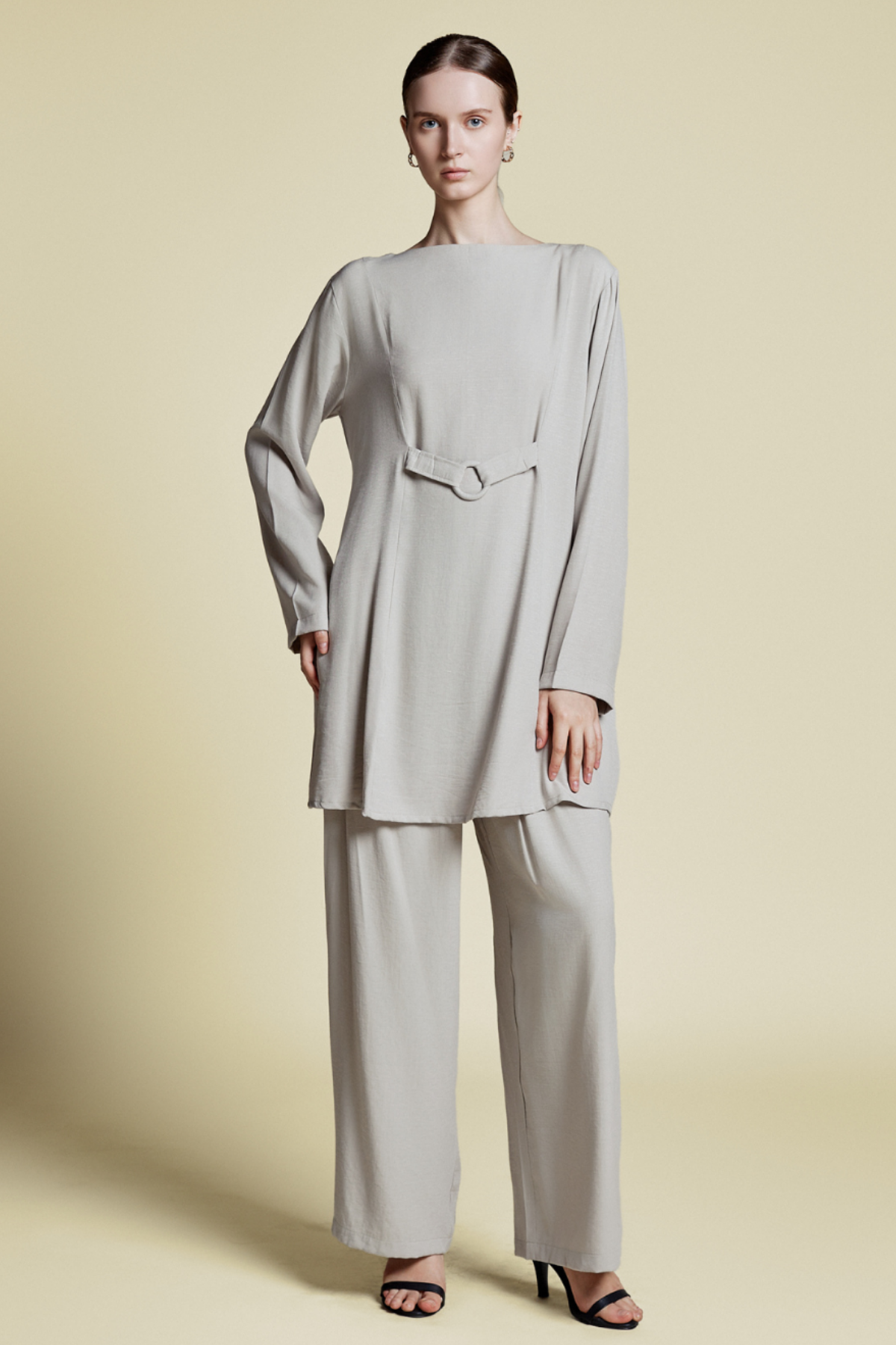 Demure Travel Wear Lenin Set Pastel Grey