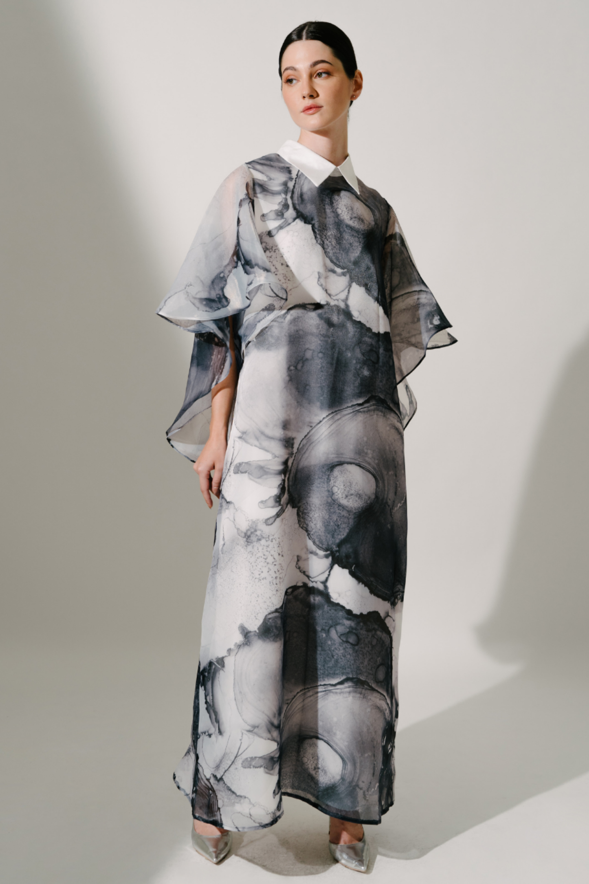 LAYLA KAFTAN in Gray